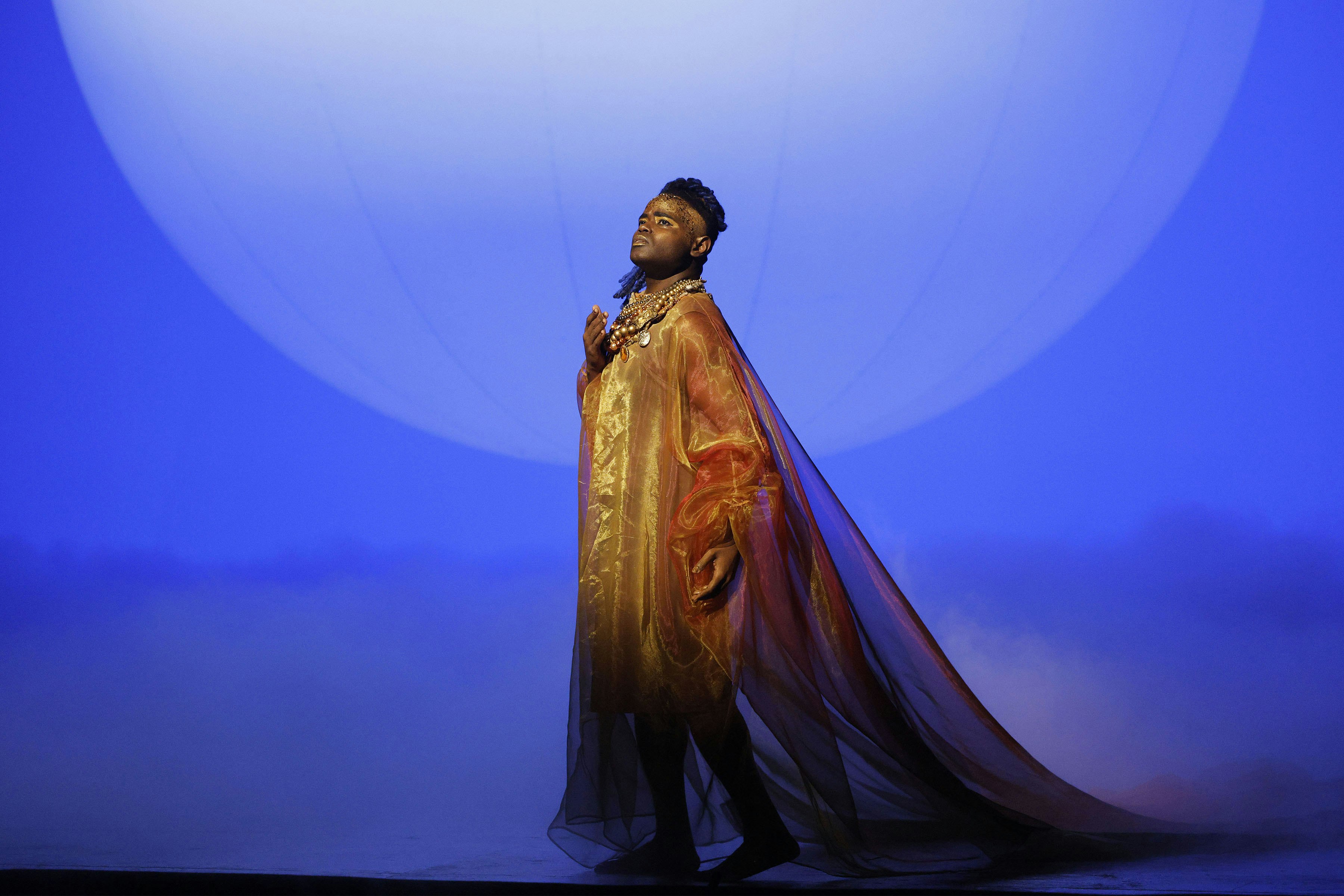 John Holiday as Akhnaten in Act 2 (LA Opera; photo by Cory Weaver)