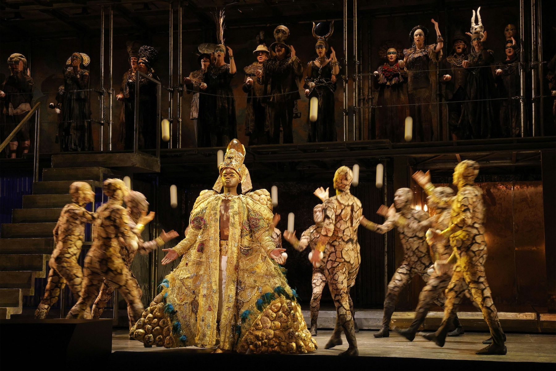 Akhnaten (John Holiday) (LA Opera; photo by Cory Weaver)