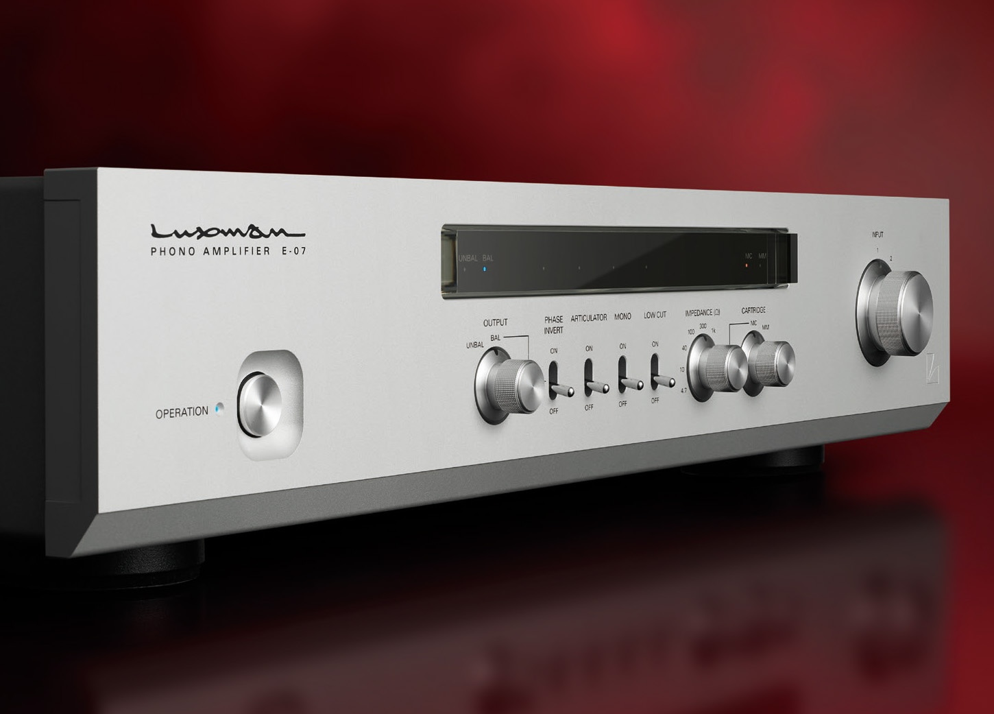 Luxman E-07 phono preamplifier