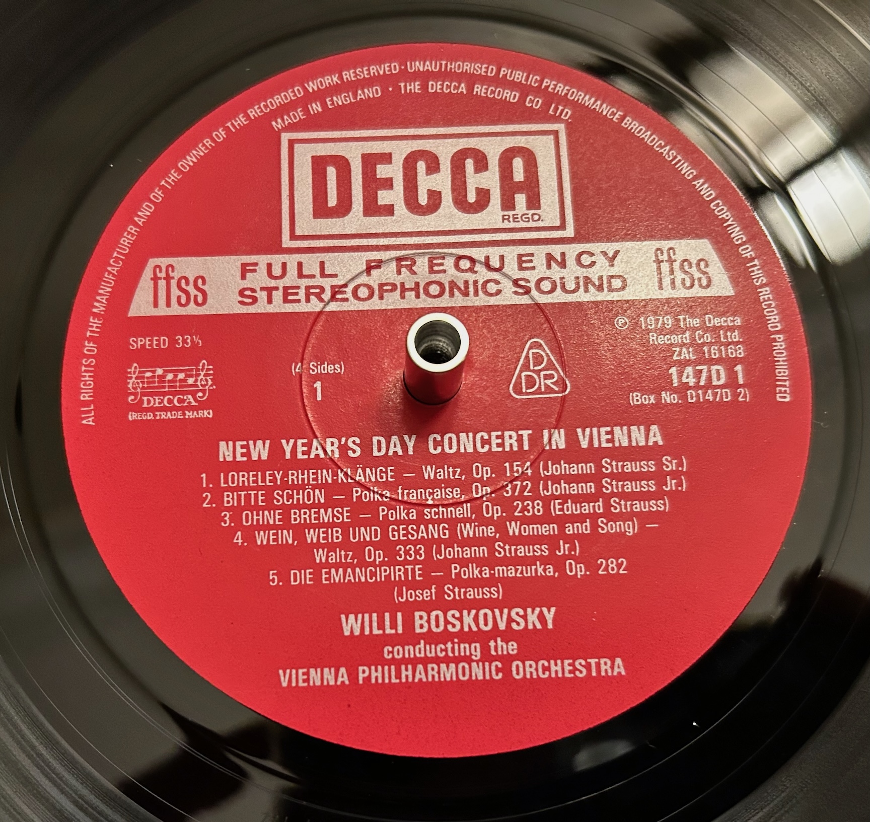 New Year's Day Concert 1979 - Original Decca pressing center label