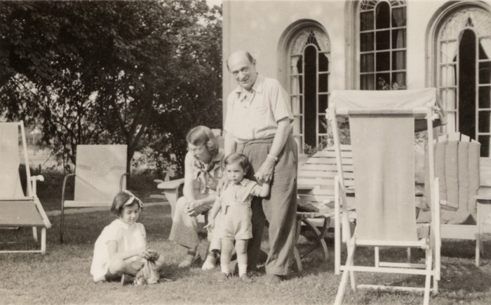 Schoenberg with his family in Brentwood, Los Angeles, just down the street from OJ Simpson's former abode