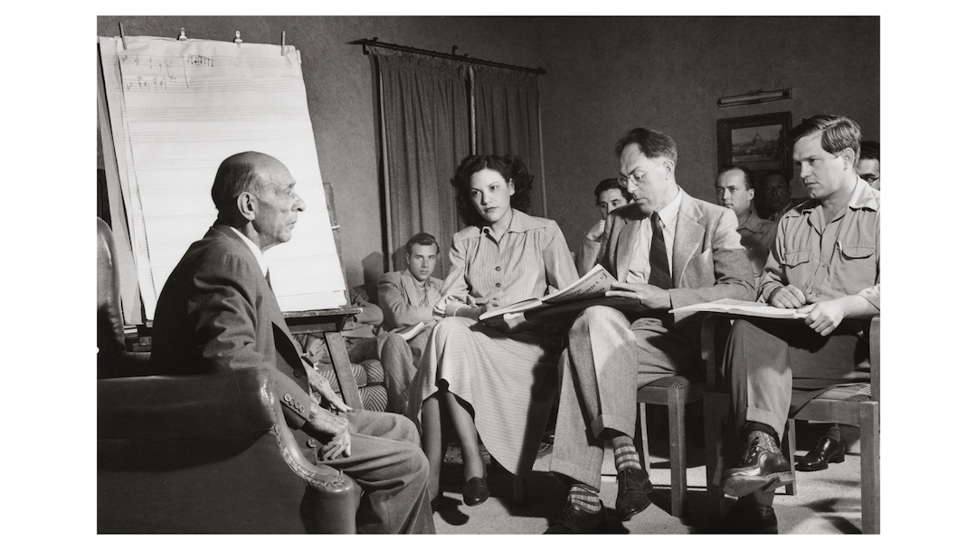 Schoenberg teaching in Los Angeles in 1948