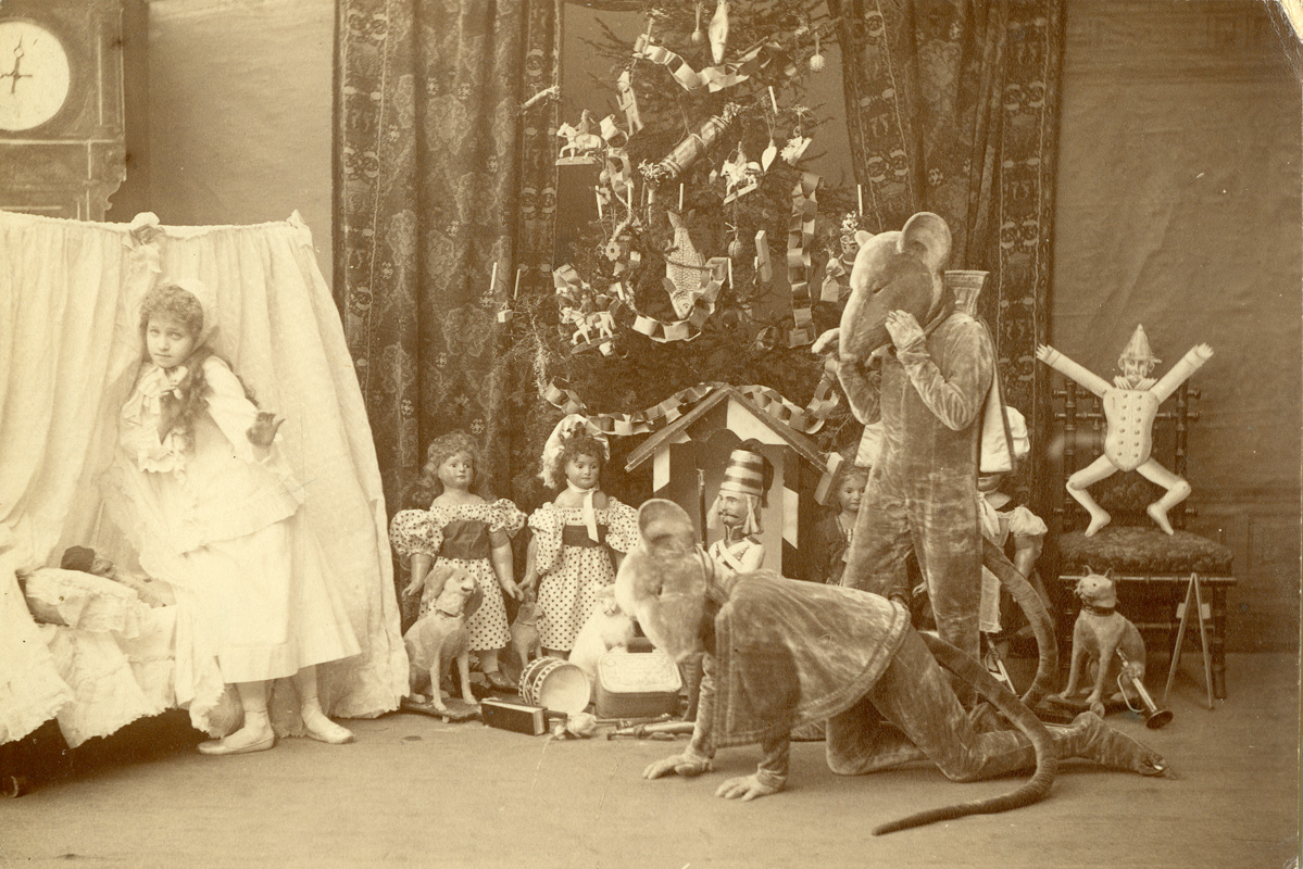 Nursery Nightmares - From the original 1892 Production, with Stanislava Belinskaya as Clara